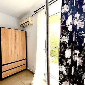 Happy Living Hostel